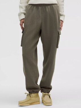 lululemon Scuba Mid-Rise Oversized Cargo Jogger - Army Green